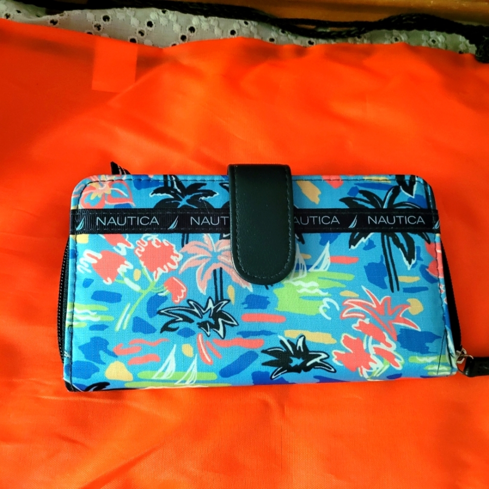 Nautica Women's Wallet.